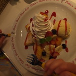 Dokins Heart Shape cafe - シーズンフレンチトースト