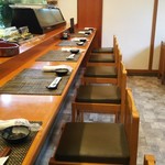 Genkai Zushi - 店内  カウンター