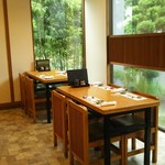 玄海鮨 - 店内  テーブル席