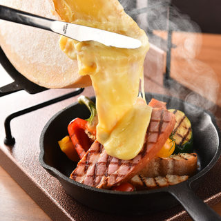 チーズタッカルビorラクレット 2 5時間飲み放題付 チーズチョイスコース 全9品 3980円 宴会 記念日 肉バル チーズ Bruno 海浜幕張店 ブルーノ 海浜幕張 ダイニングバー 食べログ