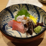 Minoyaki Washoku Kappou Nidaime Naniwa - お造り：鰈、鳥貝、金目鯛、鱧