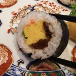玄海鮨 - 太巻き、玉子がこんな感じ