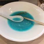 吉法師 - 丼 
      食べ終えた図