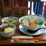 Kafe Momoyama Nanajuuhachi - 