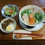 Kafe Momoyama Nanajuuhachi - 