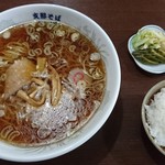 支那そば 佐川 - 支那そばと半ライス（お新香付き）