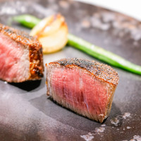 神戸牛炉釜炭焼ステーキ IDEA 銀座 - シャトーブリアンとランプ
