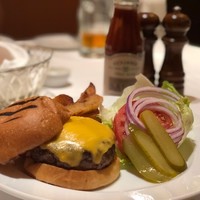 ベンジャミンステーキハウス 六本木 - ベンジャミンバーガー（3,300円）