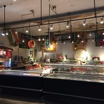 マルトモ水産 鮮魚市場 - 