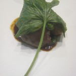 Ode - 仔羊、葉ワサビ　行者ニンニクソース