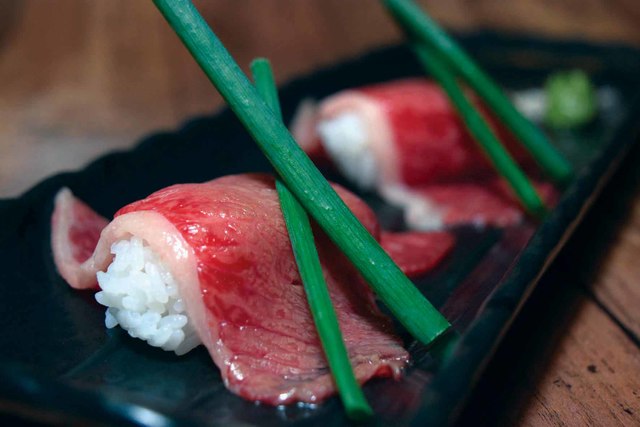 Yakiniku Motsu-nabe Honjitsu no Osusume Suita Ten