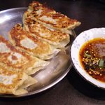 らーめん ここだけ - 旨みたっぷり　焼餃子　３００円