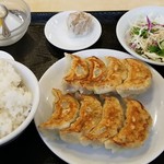 Kankouun - 餃子定食