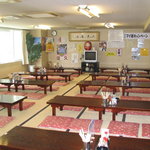 Ramen Izakaya Totoro Tei - 広い店内です。