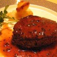 レストラン八間蔵 - メインの牛フィレ肉のトリュフソースかけ