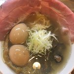 くそオヤジ最後のひとふり - しじみラーメン (´∀｀)/ 煮玉子W