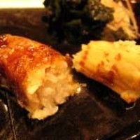 銀座 久兵衛 銀座本店 - タレと塩でいただくアナゴ