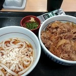 Nakau - 和風牛丼×冷うどんセット￥560
