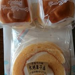 大越菓子店 - 小さなチーズケーキ  米ロール