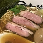 麺屋 時茂 - 鴨煮干し醤油 ¥850
            
            炙りが入り、厚めにスライスされた鴨が3枚