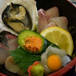 道の駅かまえ Buri Laboratory - レストラン「海鳴り亭」の「かき鮮丼」　（季節メニュー）