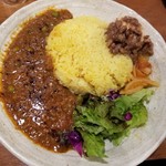 SPICY CURRY 魯珈 - 激辛！ラムキーマカレーのライス大盛＋るうろう煮玉子
