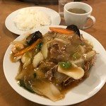 南海飯店 - かたい焼ソバとライス