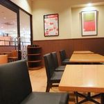 アマンダコーヒーズ - 喫煙室も広々。