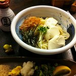 うどん 兎麦 阪急三番街店 - 兎麦 冷し豆腐うどん