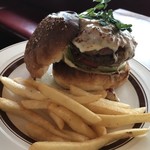 オールドニューダイナー - イタリアンバーガー 1,380円。