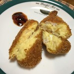 洋食やろく - 割ってみた！