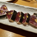 食堂 あいそ - カツオの炙り　塩とレモンで