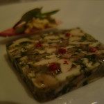 地鶏胸肉と豚足のテリーヌ　