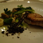 レザンファン ギャテ - イトヨリのうろこ焼き　パセリ根のムースと葉のオイル　