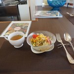 肥前屋ランドール - スープ、サラダ