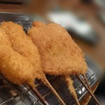 西日暮里酒場 串まる - 串揚げ盛り合わせ