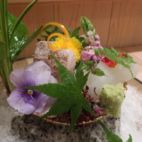 水葵 - 見た目も涼しげ