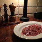 カルネジーオ イースト - 