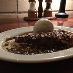 カルネジーオ イースト - 