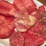 Yakiniku Horumon Hacchi - 