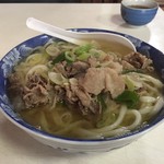 伊勢屋 - 肉うどん大盛り４７０円