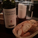 オルヴィエート - イタリアワインとパン