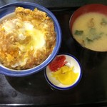 広栄屋 - たぬき丼(税込700円)