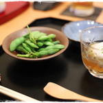 和の菜彩 さとう - 先付け（枝豆とじゅんさい豆腐）