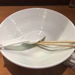 亀戸煮干中華蕎麦 つきひ - 食べ終えた丼