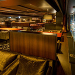 Esquire Club - 