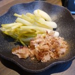 旬野菜と魚 琉球ダイニング ま・じゅん - 島らっ きょ塩漬け