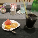 Seiyo Uryo Urimarushe - アイスコーヒーとデザート