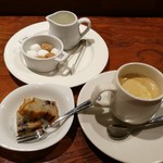 Bistro Bonapp - しっとりジューシーなブルーベリーと豆腐のケーキ、コーヒー