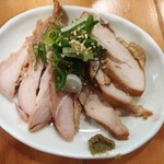 らーめん森や。 - 吊るし焼き鶏チャーシュー合もり(ひな鶏と黒富士親鶏)